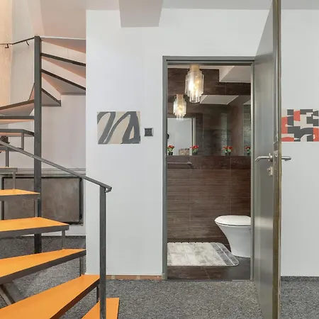 Apartament Przyszlosci, 2 Sypialnie W Krakowie By Renters * 克拉科夫